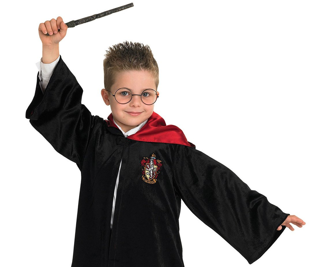 Includes: Harry Potter hooded robe
